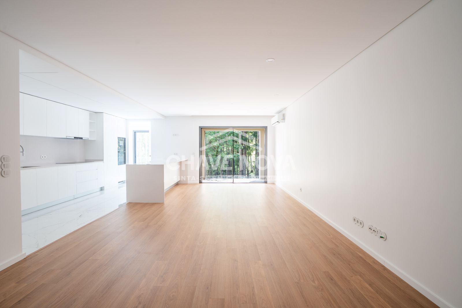T3 Novo c/ Varanda e Lugar de Garagem em Avintes