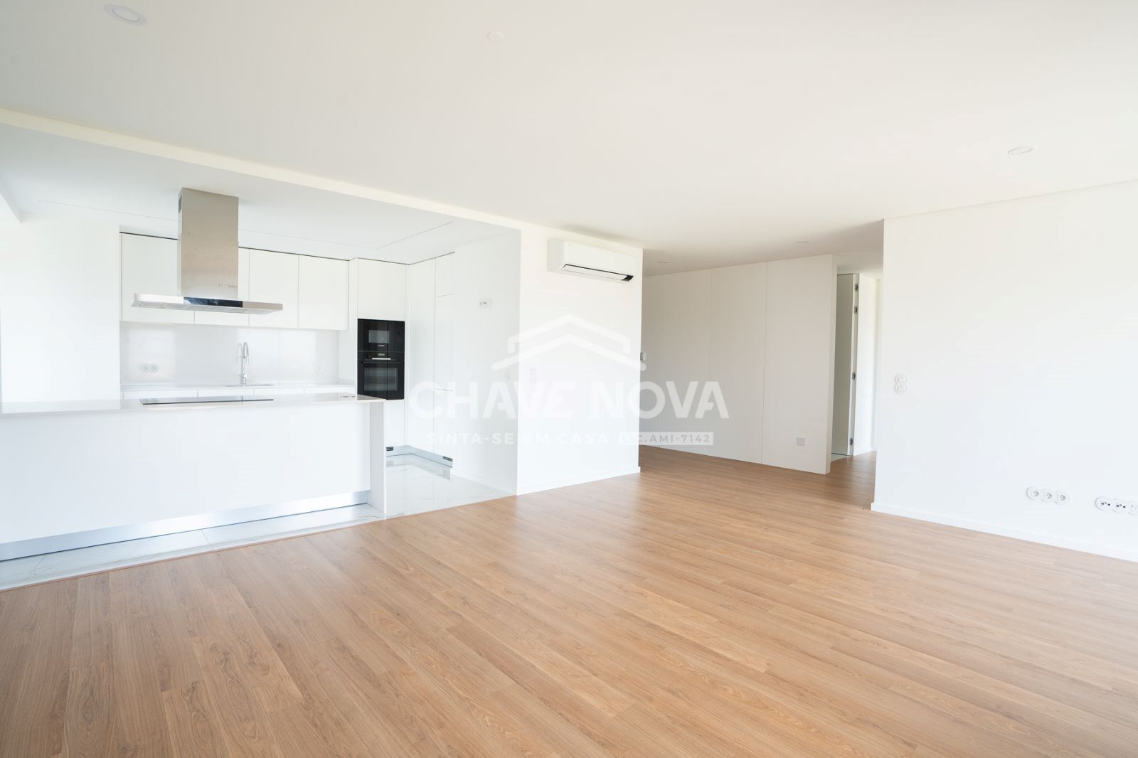 T2 Novo c/ Varanda e Lugar de Garagem em Avintes