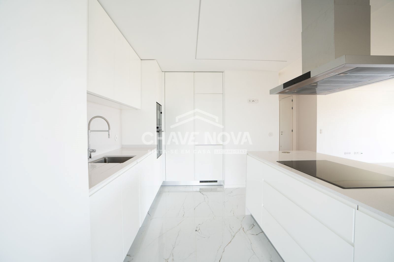 T2 Novo c/ Varanda e Lugar de Garagem em Avintes
