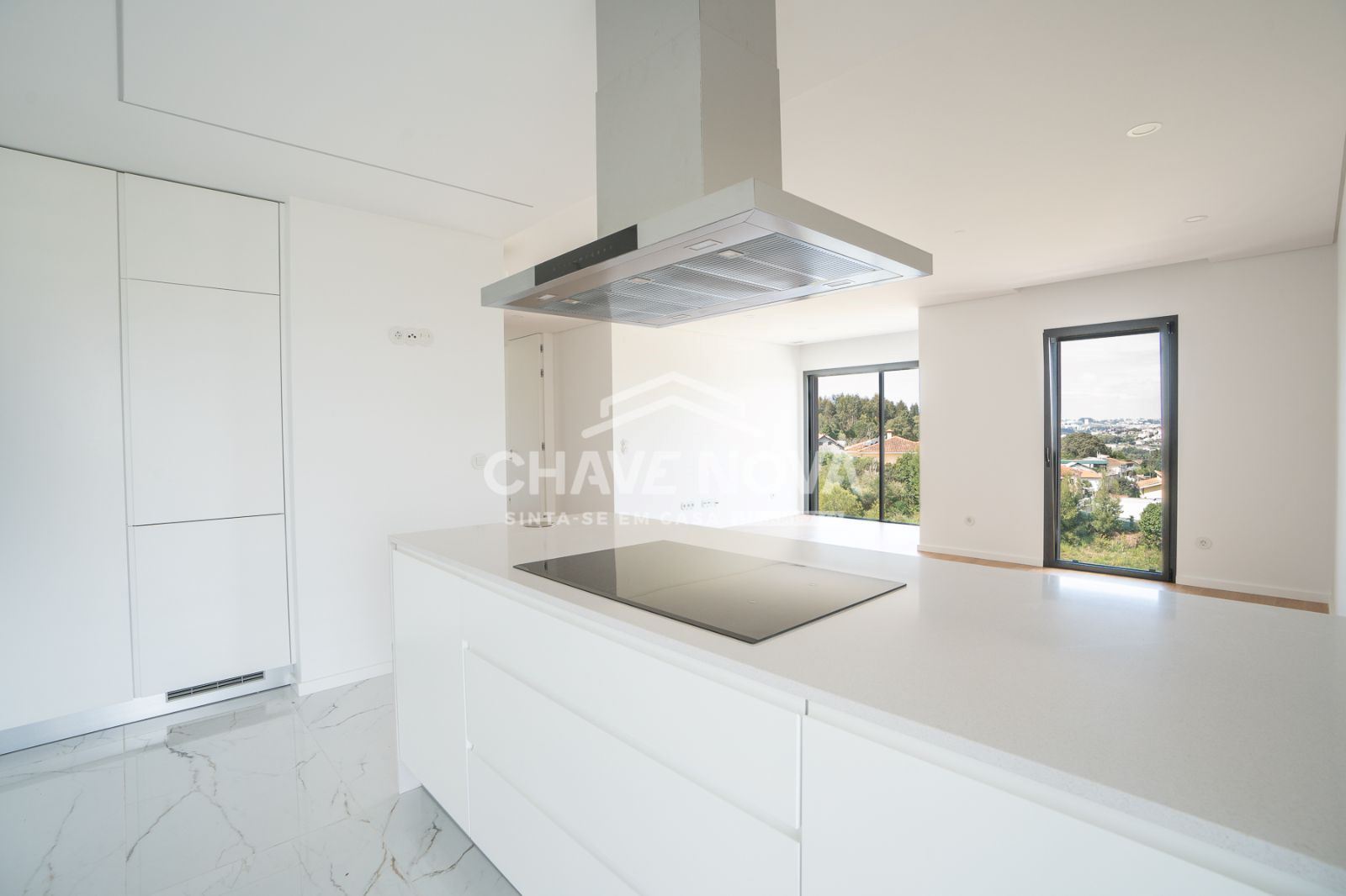 T2 Novo c/ Varanda e Lugar de Garagem em Avintes