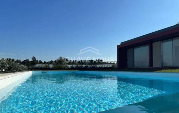 Moradia V 3 com piscina em condomínio de Luxo no Resort Bom Sucesso Óbidos