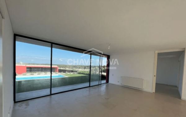 Moradia V 3 com piscina em condomínio de Luxo no Resort Bom Sucesso Óbidos