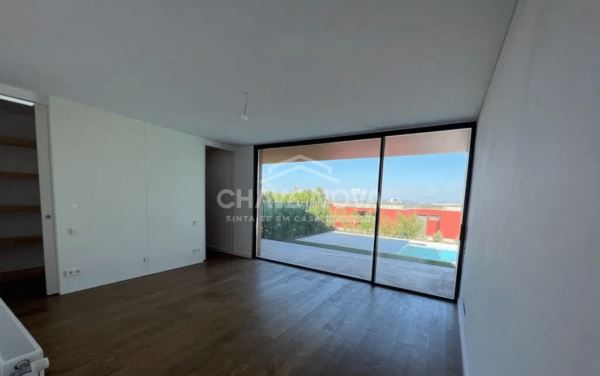 Moradia V 3 com piscina em condomínio de Luxo no Resort Bom Sucesso Óbidos