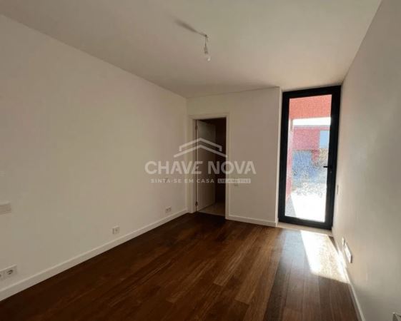 Moradia V 3 com piscina em condomínio de Luxo no Resort Bom Sucesso Óbidos