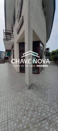 Edifício comercial (restauração) - Centro de Resende - Zona do Douro.