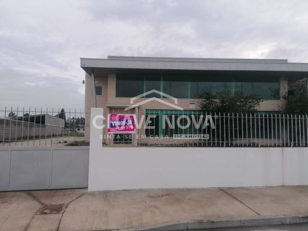 Armazém para Venda em Cantanhede