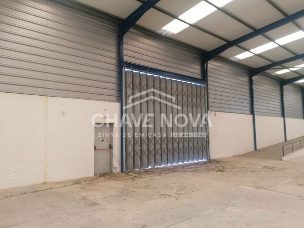Armazém para Venda em Cantanhede