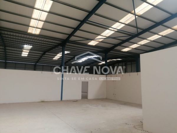 Armazém para Venda em Cantanhede