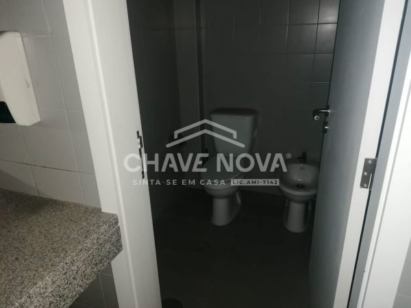 Duas Lojas,  no centro da cidade de Aveiro 