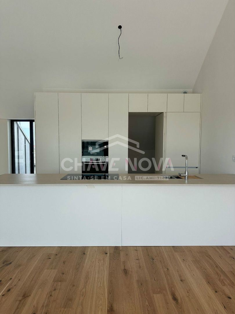 Apartamento T3 Duplex Moderno no Edif Vision Agras (perto da A25)