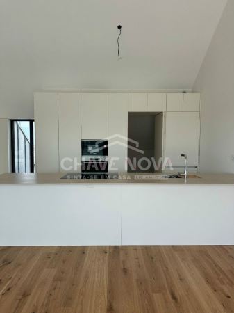 Apartamento T3 Duplex Moderno no Edif Vision Agras (perto da A25)