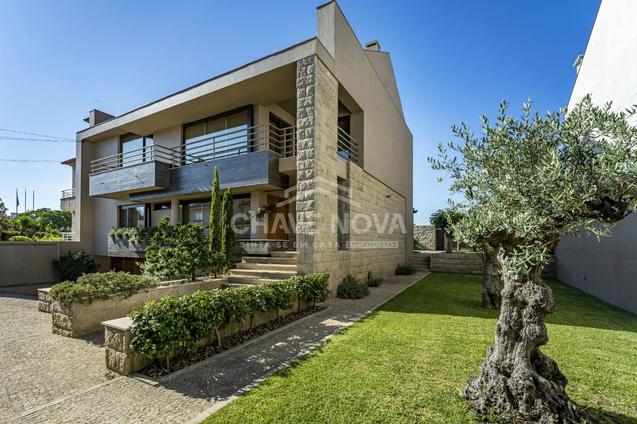 Moradia T4 para Venda em Custóias, Leça do Balio e Guifões