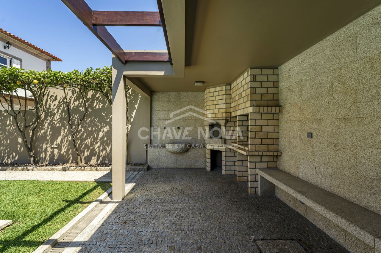 Moradia T4 para Venda em Custóias, Leça do Balio e Guifões