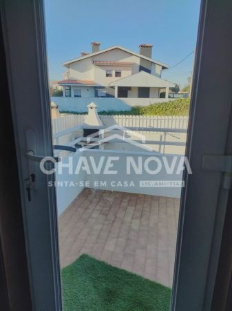 Moradia em Banda V5 - Arcozelo (Praia Aguda 100mts)