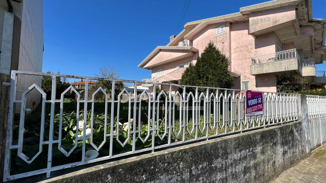 Terreno para Venda em Castêlo da Maia