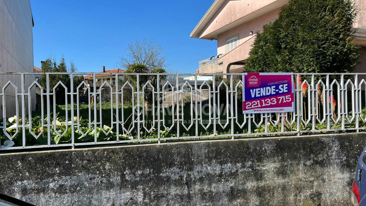 Terreno para Venda em Castêlo da Maia