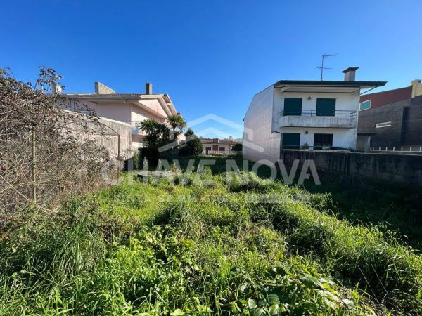 Land for sale in Maia, Portugal — €75,000