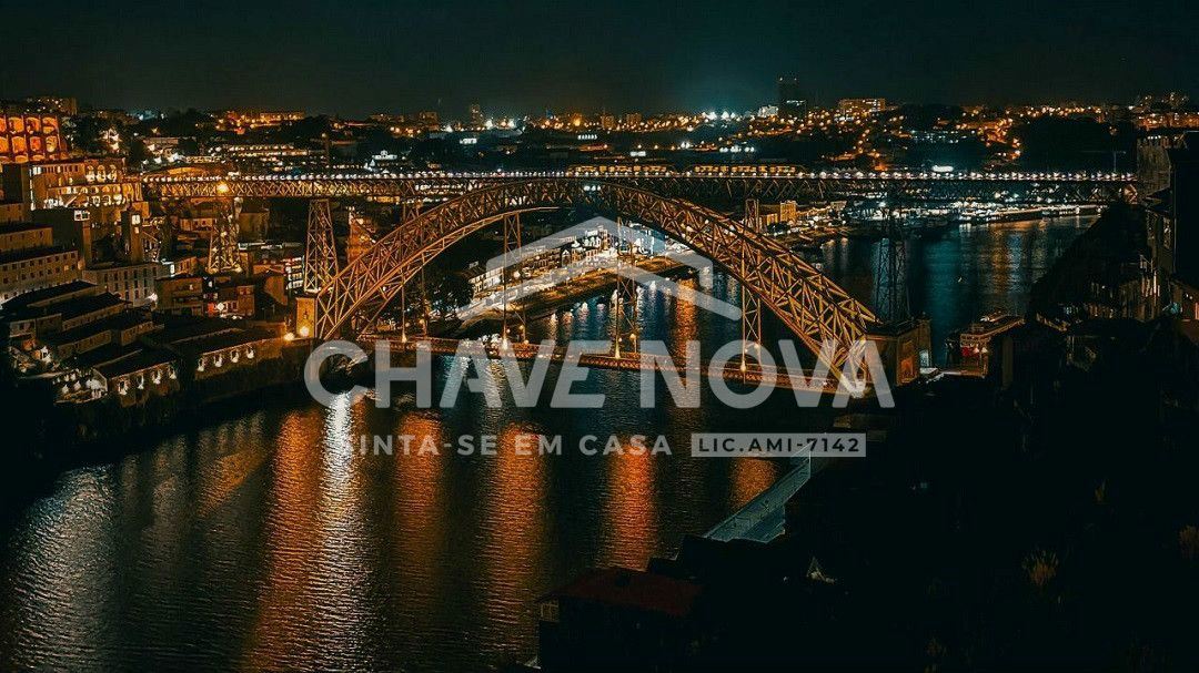 Terreno p/construção em altura c/vistas rio  - Vila Nova de Gaia (Zona Histórica)