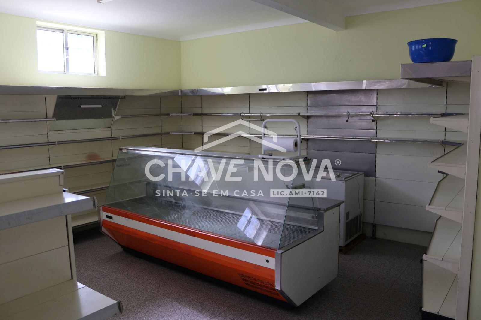 Loja para Arrendamento em Requeixo, Nossa Senhora de Fátima e Nariz Foto 6