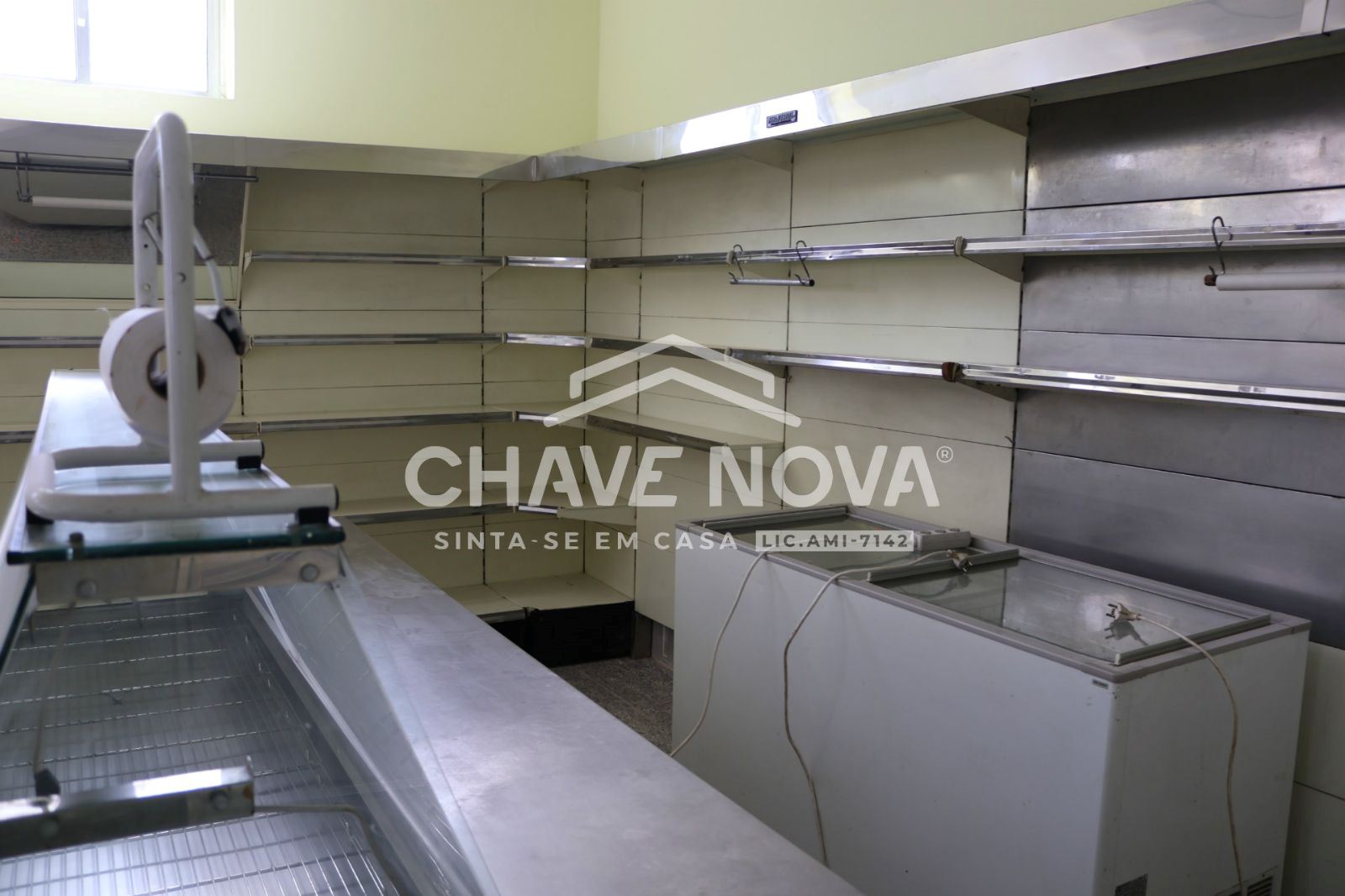 Loja para Arrendamento em Requeixo, Nossa Senhora de Fátima e Nariz Foto 9