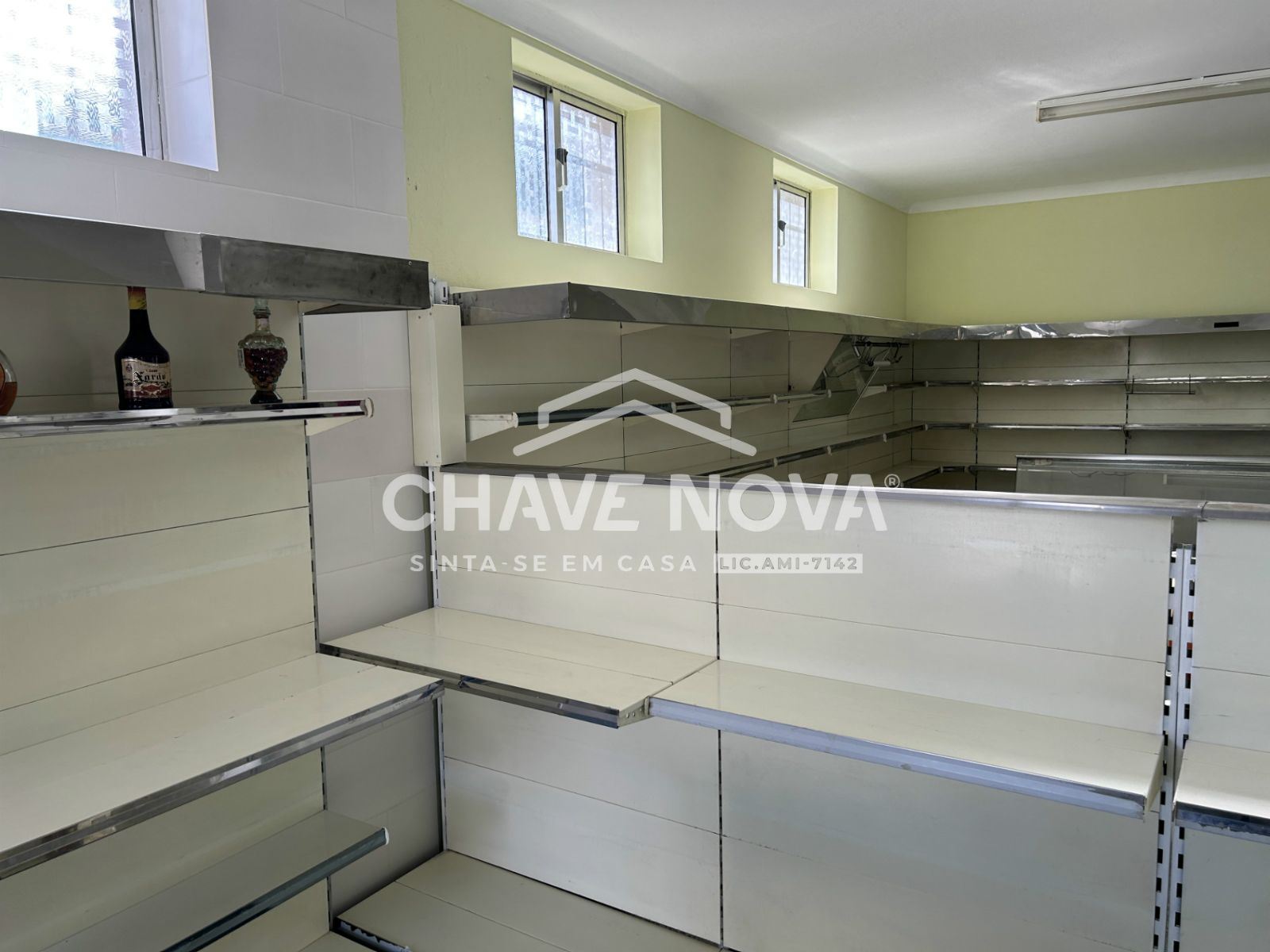 Loja para Arrendamento em Requeixo, Nossa Senhora de Fátima e Nariz Foto 21