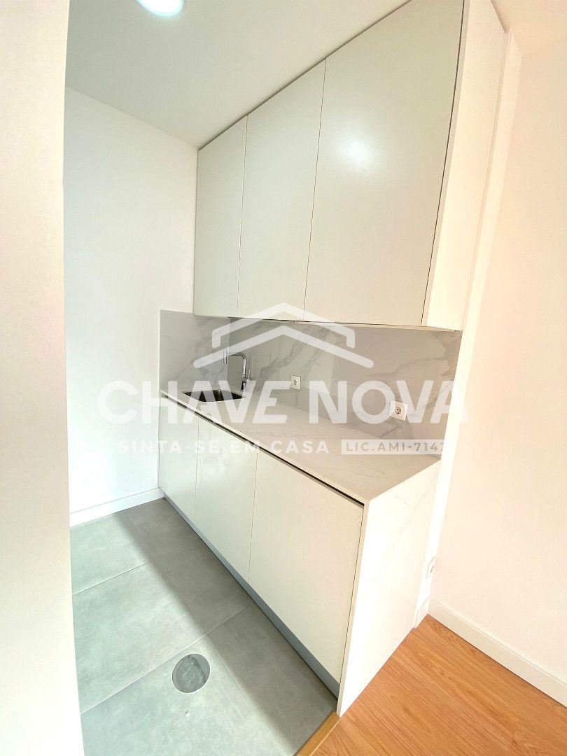 Apartamento T2 para Venda em Paranhos Foto 8/20