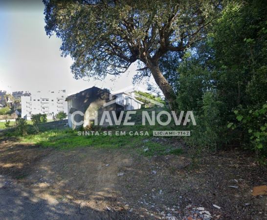 Terreno Para Construção de Moradia Isolada em Vilar de Andorinho (Quinta da Seara)