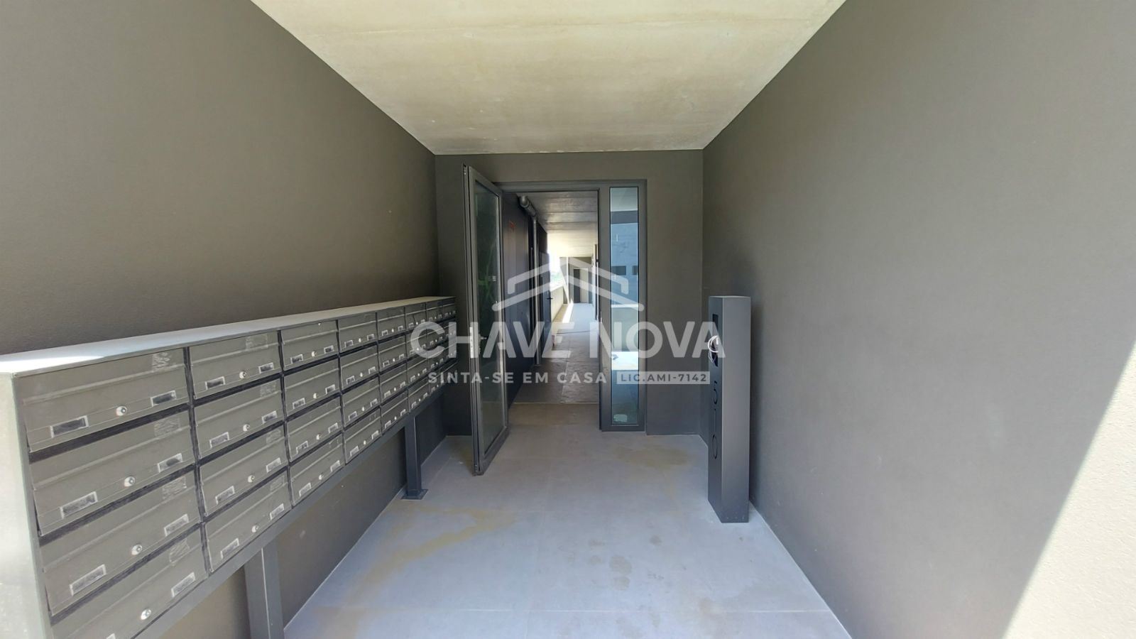 Apartamento T0 para Venda em Oliveira do Douro Foto 6
