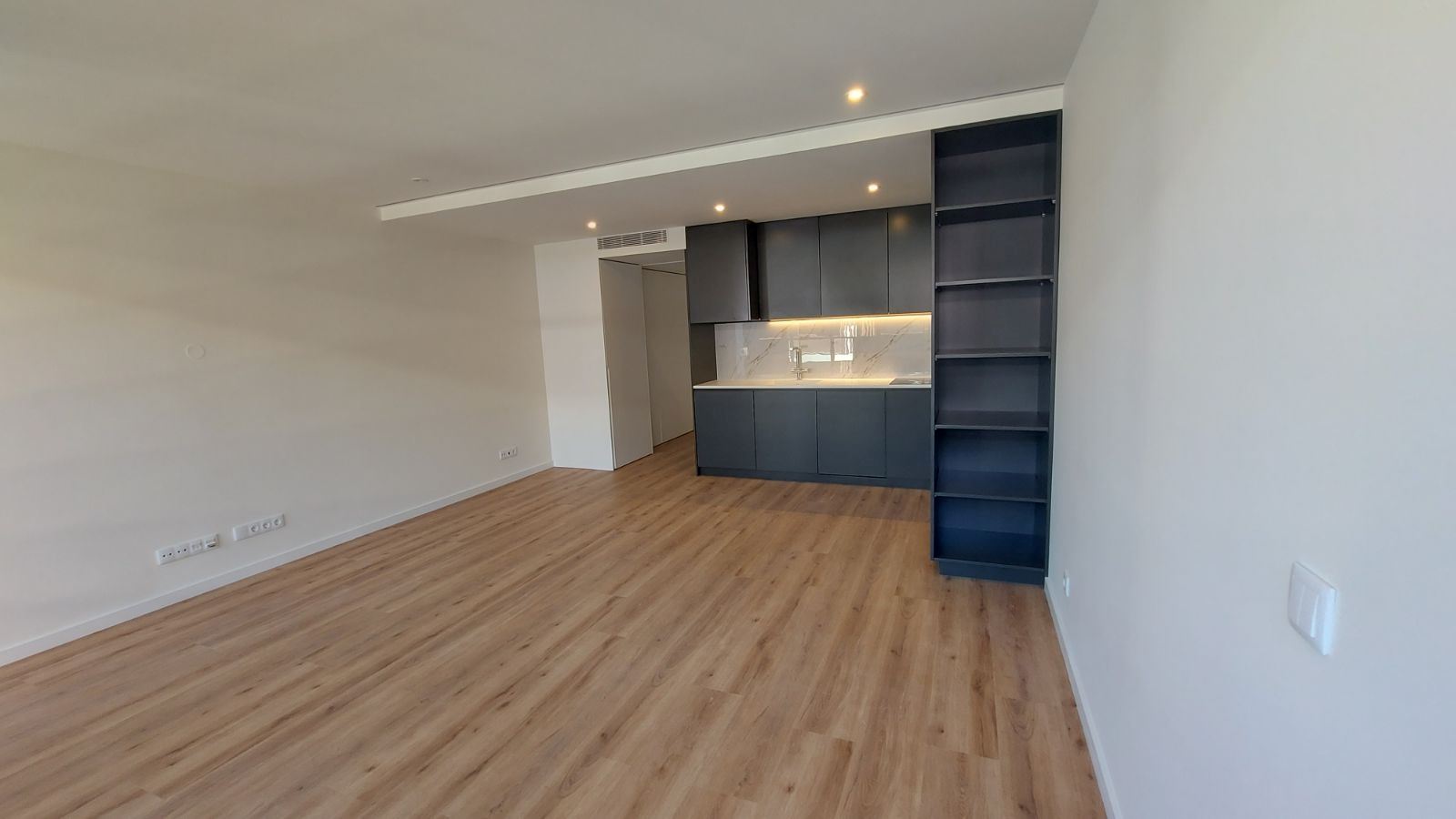 Apartamento T0 para Venda em Oliveira do Douro Foto 15