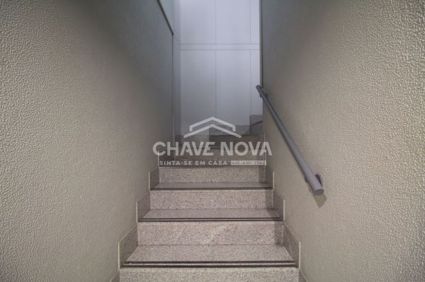 Estabelecimento Comercial de 2 frentes com 2 pisos na Avenida da Boavista
