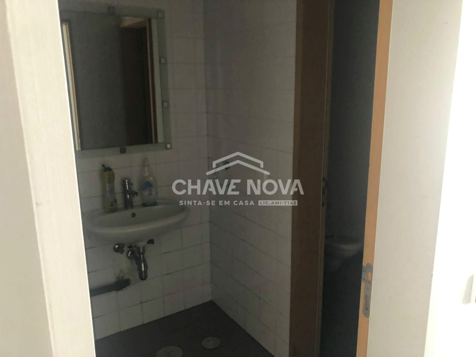 Loja para Arrendamento em Lordelo do Ouro e Massarelos Foto 8