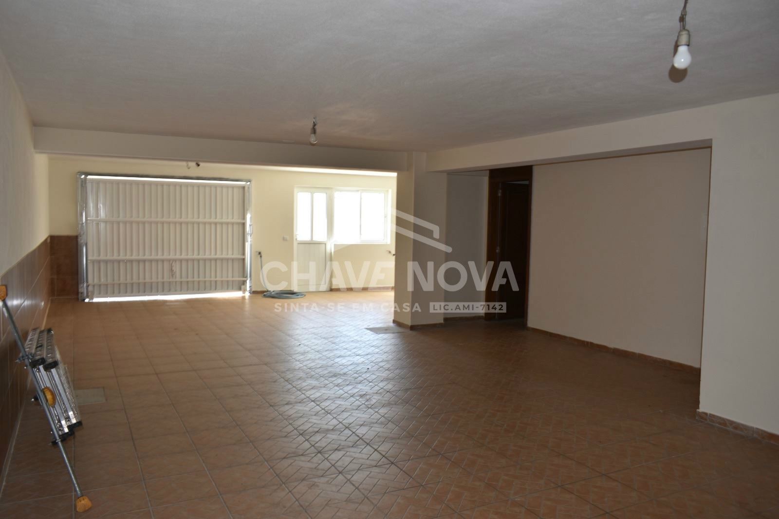 Moradia T3 para Venda em Branca