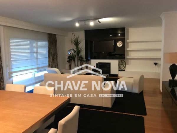 Apartamento T5 venda  com vista mar, na Madalena Vila Nova Gaia 