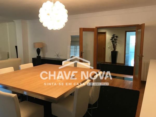 Apartamento T5 venda  com vista mar, na Madalena Vila Nova Gaia 