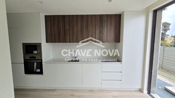 Apartamento T0 Novo com Terraço- Matosinhos