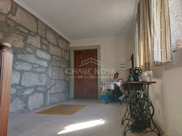 Quinta c/ terreno de 17.880mtrs2 | Arcos de Valdevez 