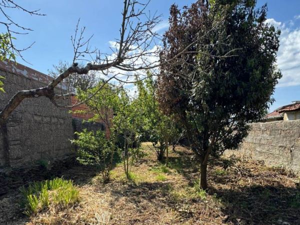 Moradia para Reconstrução em Espinho