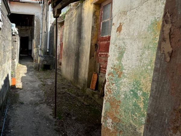 Moradia para Reconstrução em Espinho
