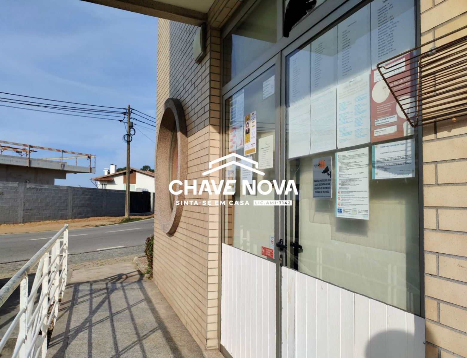 Loja para Trespasse em São Miguel do Souto e Mosteirô