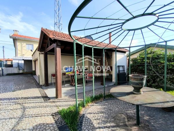 Moradia isolada T3 para venda em Lourosa