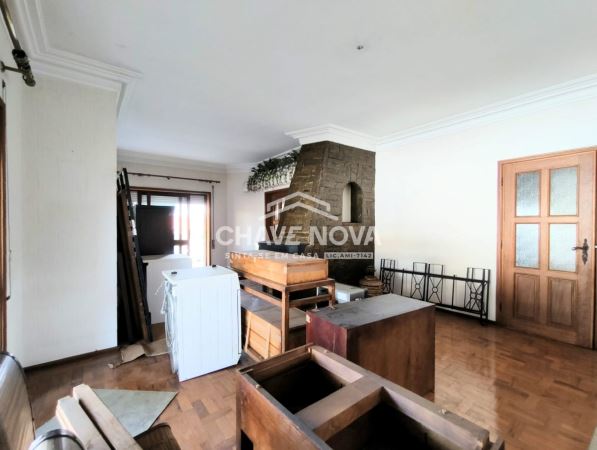 Moradia isolada T3 para venda em Lourosa