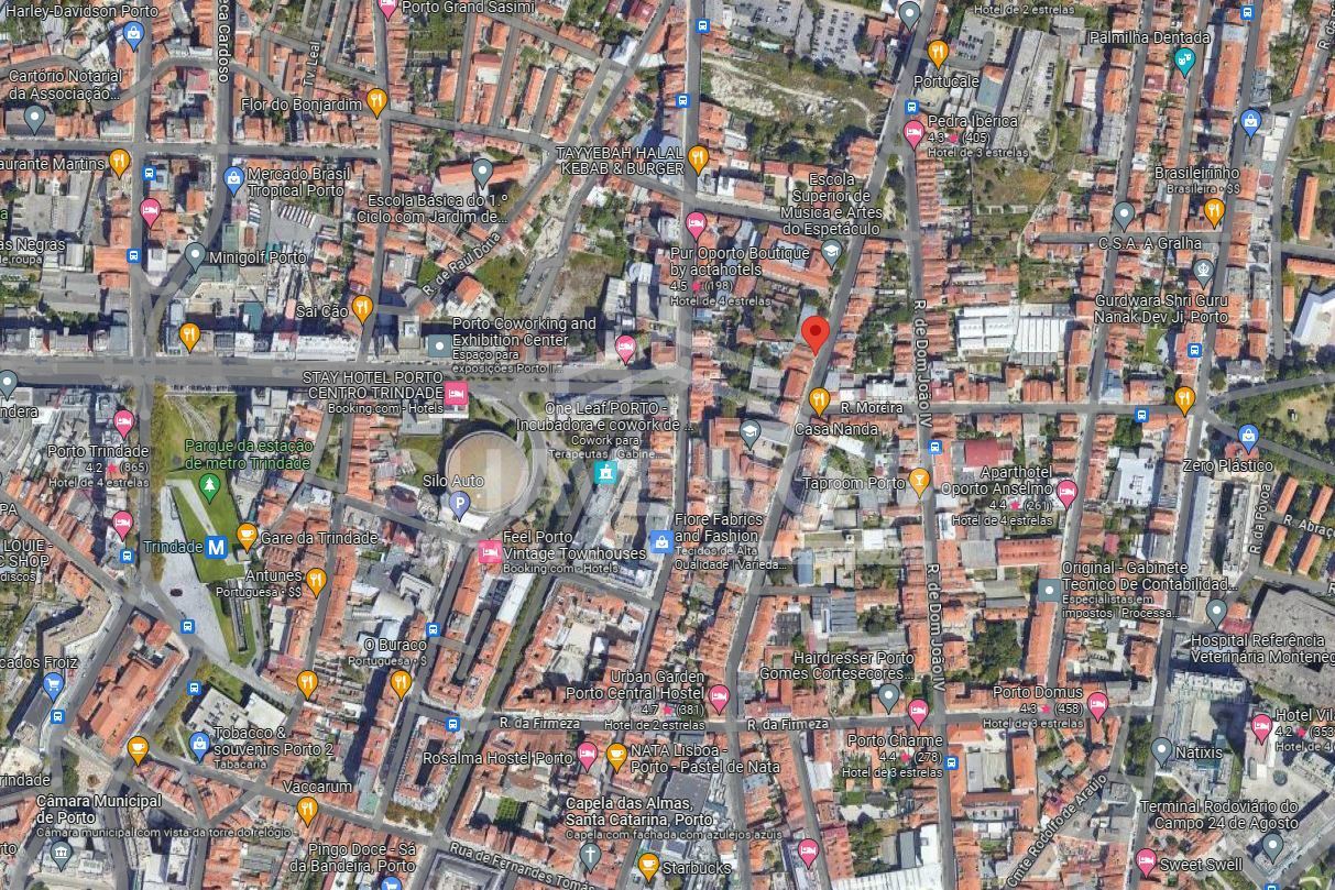 Prédio para Recuperar em Plena Rua da Alegria, Porto