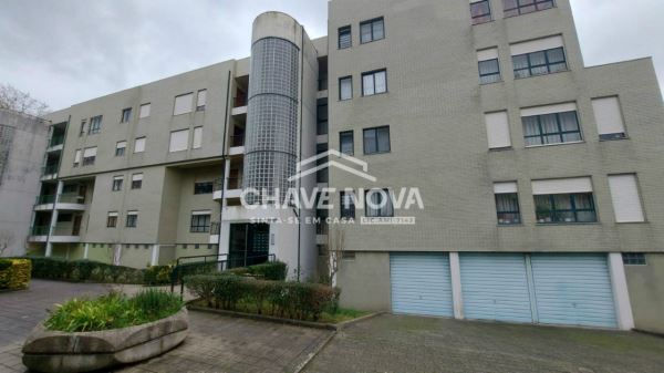 Apartamento T2 - Senhora da Hora 