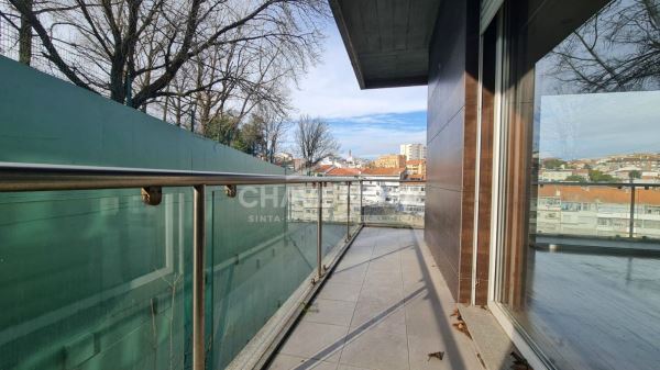 Apartamento T2 c/ lugar de garagem - Bonfim, Porto