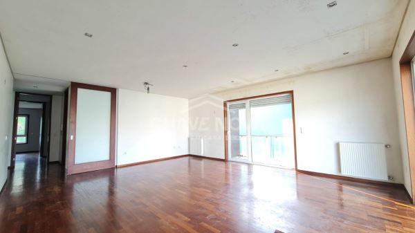 Apartamento T2 c/ lugar de garagem - Bonfim, Porto