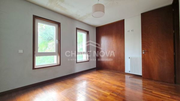 Apartamento T2 c/ lugar de garagem - Bonfim, Porto