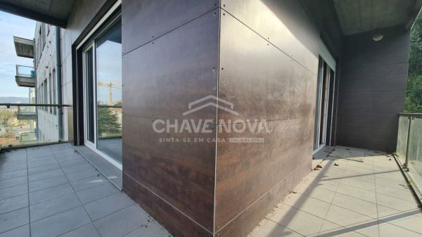 Apartamento T2 c/ lugar de garagem - Bonfim, Porto