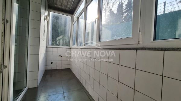 Apartamento T2 c/ lugar de garagem - Bonfim, Porto