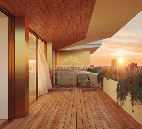 Apartamento T4 Penthouse na Avenida da Boavista em condomínio de luxo