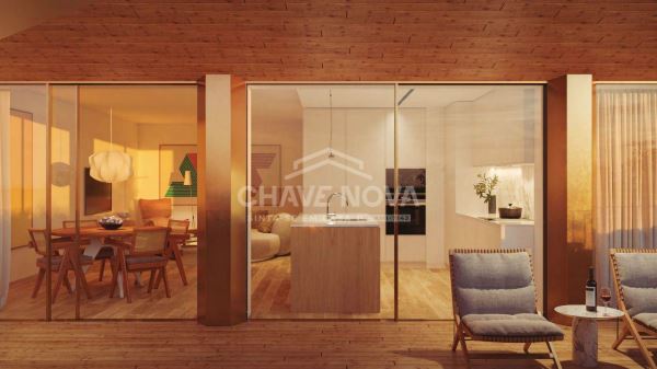Apartamento T4 Penthouse na Avenida da Boavista em condomínio de luxo